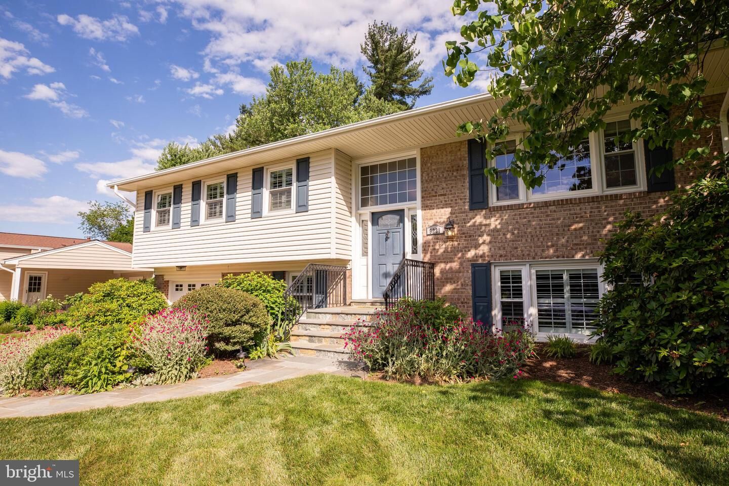 Property Photo: 9231 Talisman Drive VA 22182