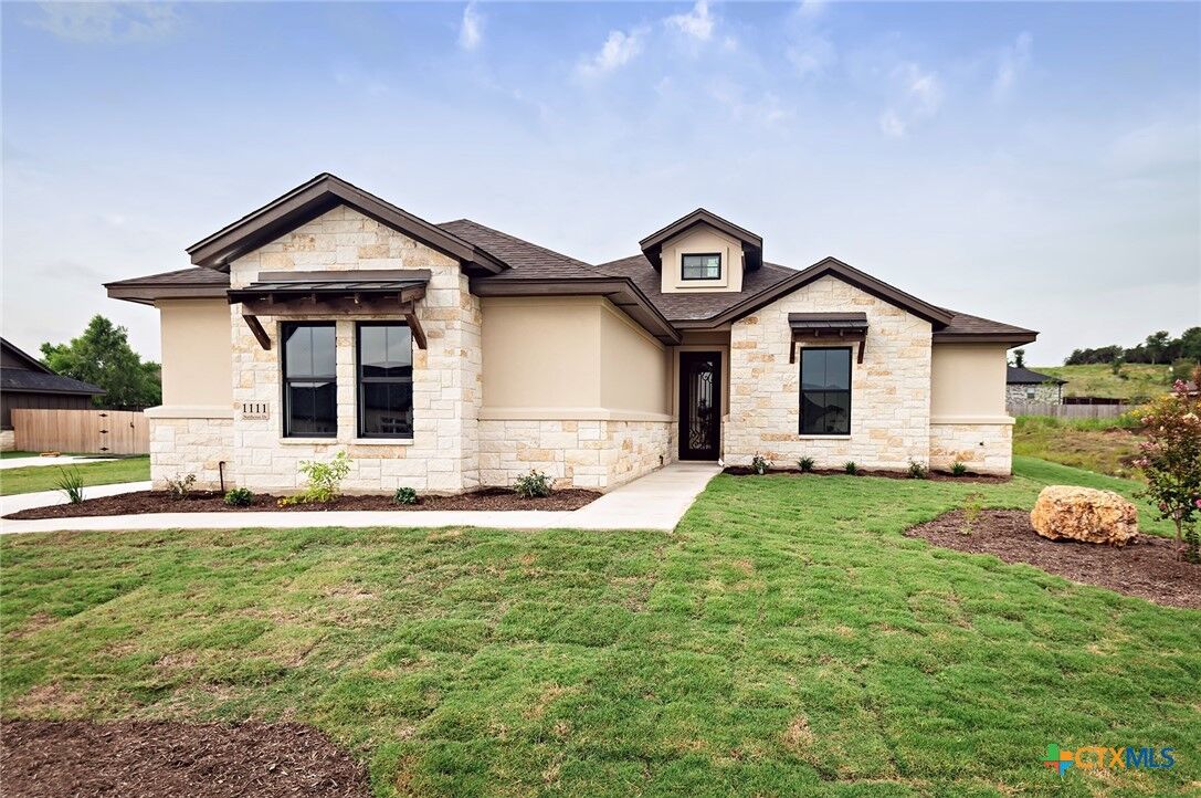 Property Photo:  1111 Northcross Drive  TX 76571 