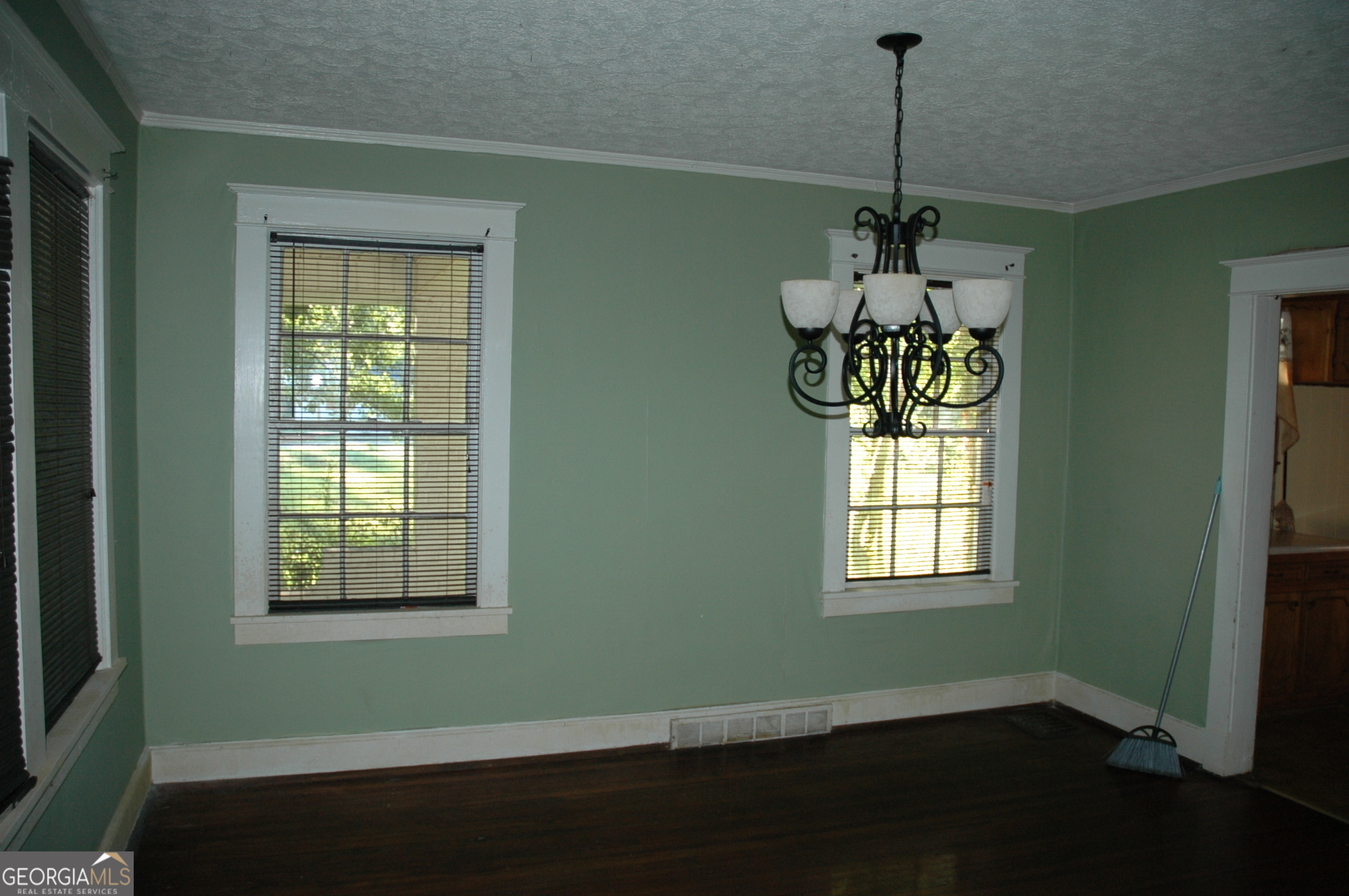 Property Photo:  410 E 6th Street  GA 31833 