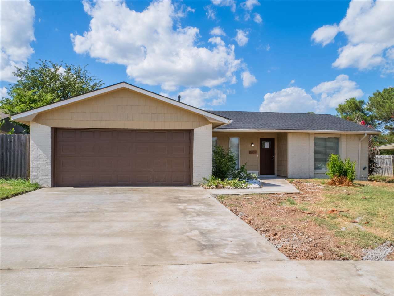 Property Photo:  6821 SW Fenwick  OK 73505 