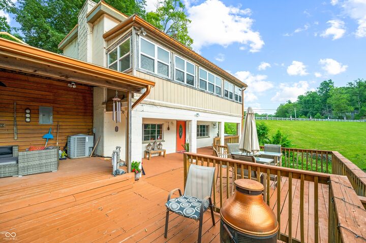 Property Photo:  409 W Lakeview Drive  IN 46164 