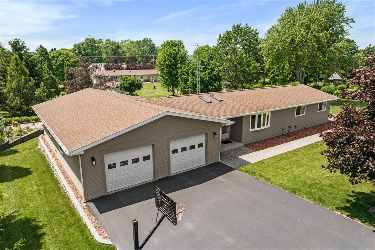 Property Photo: N654 Park Dr WI 53075