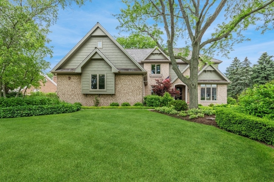 Property Photo: 1329 Brandywine Road IL 60048