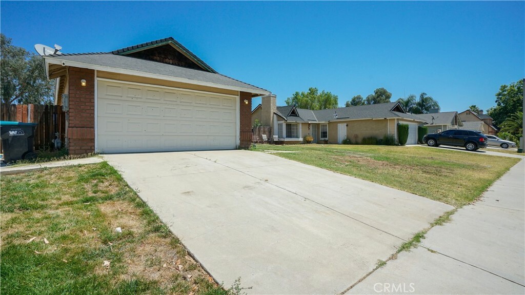 Property Photo:  25348 Shamel Ash Drive  CA 92551 