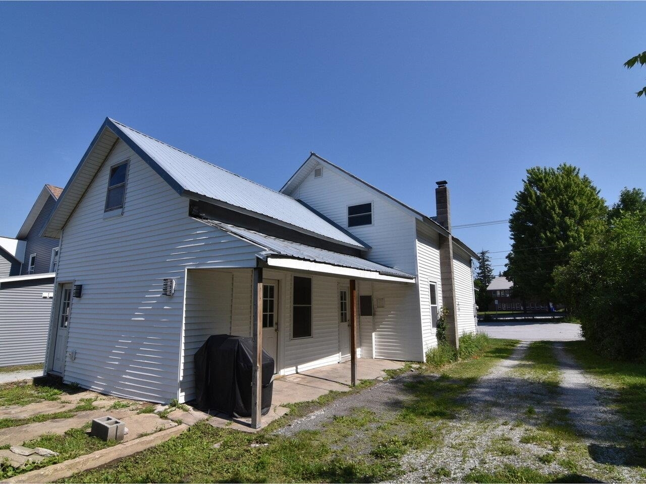 Property Photo:  20 Ferris Street  VT 05478-1721 