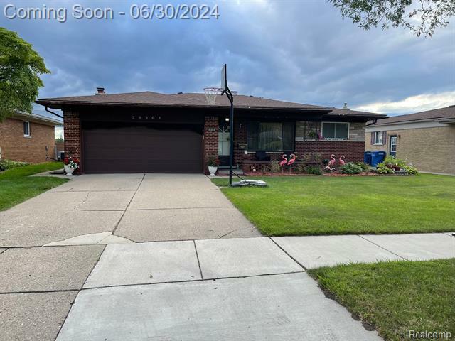 30303 Boewe Drive  Warren MI 48092 photo