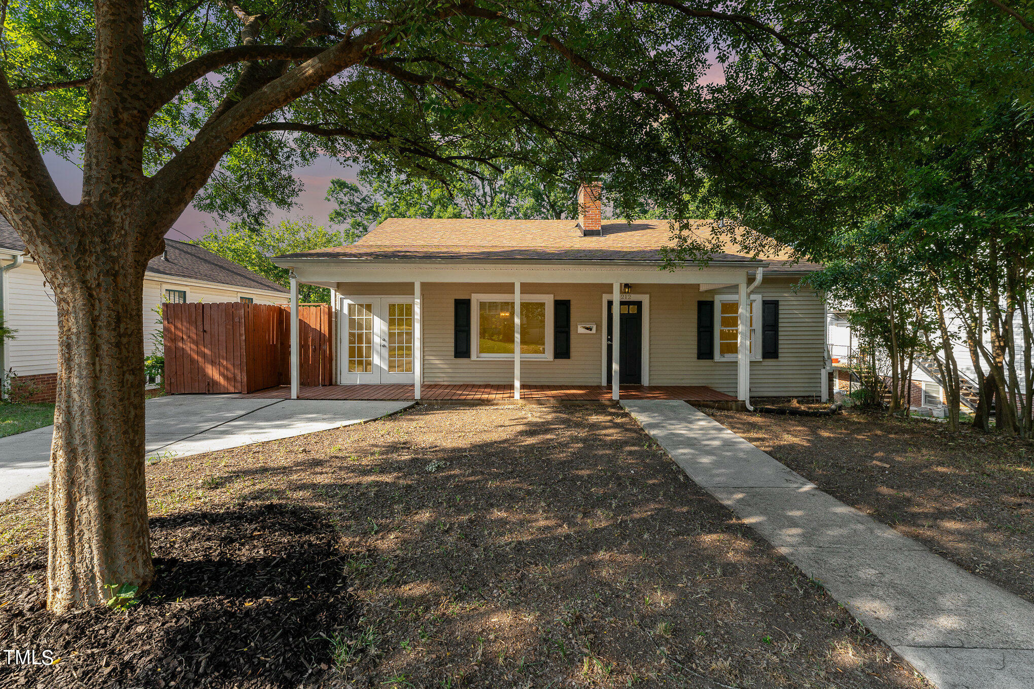 Property Photo:  212 Edward Street  NC 27701 