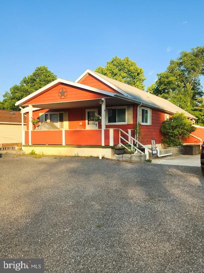 Property Photo:  406 Wayne B  PA 15521 