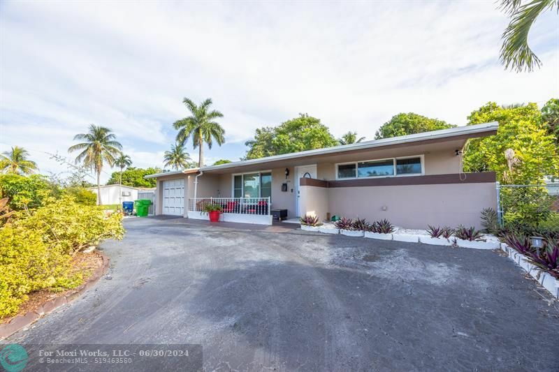 Property Photo:  6791 NW 24th Pl  FL 33313 