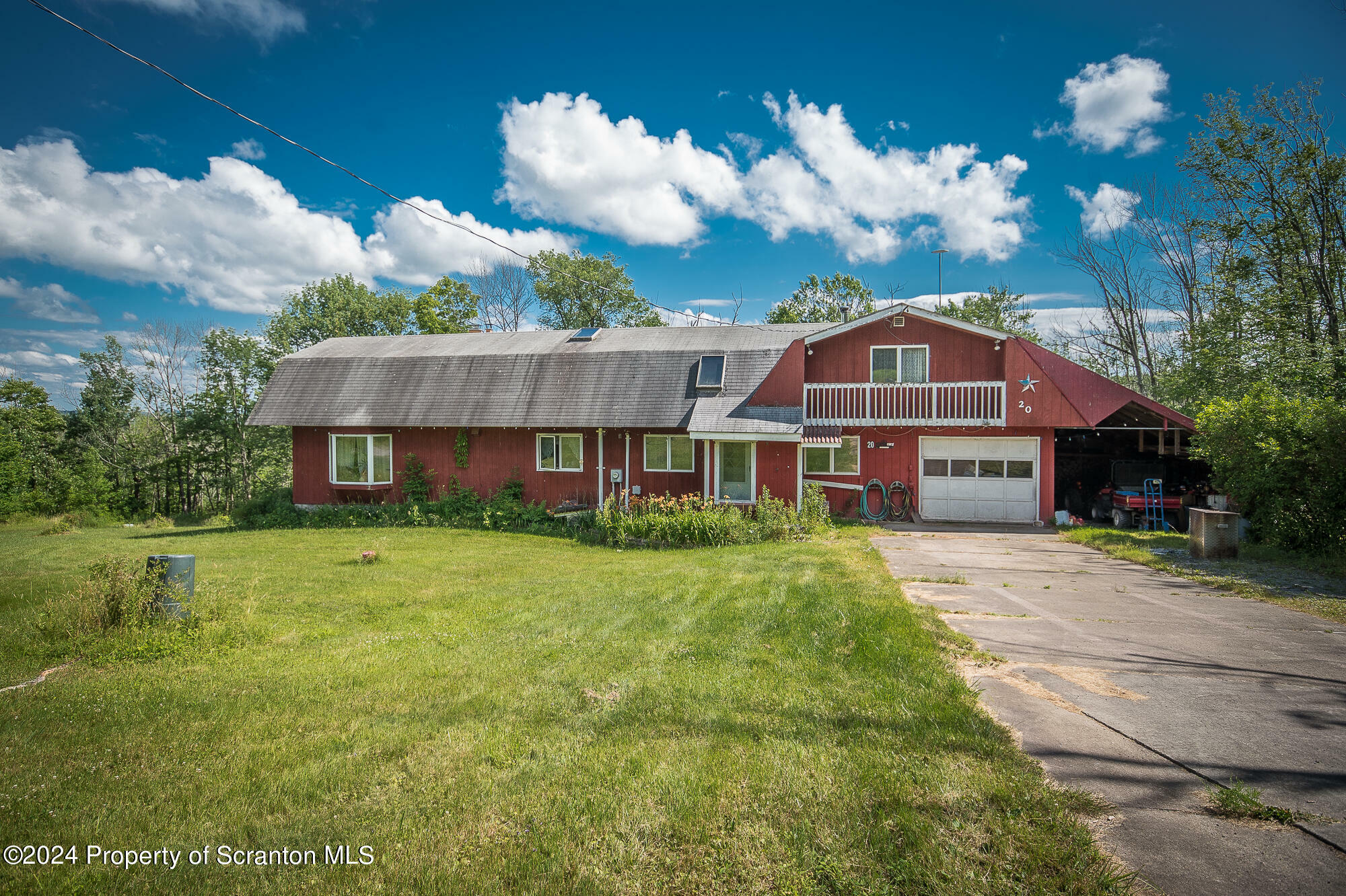 Property Photo:  20 Peterson Road  PA 18453 