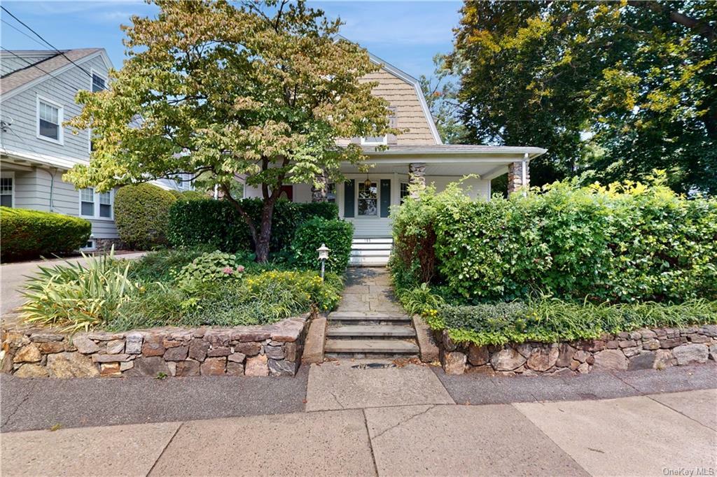 195 Larchmont Avenue  Larchmont NY 10538 photo