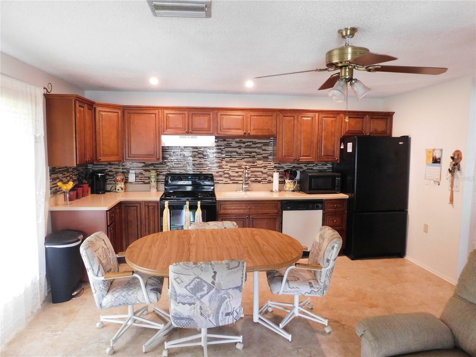 Property Photo:  10526 Mira Vista Drive  FL 34668 