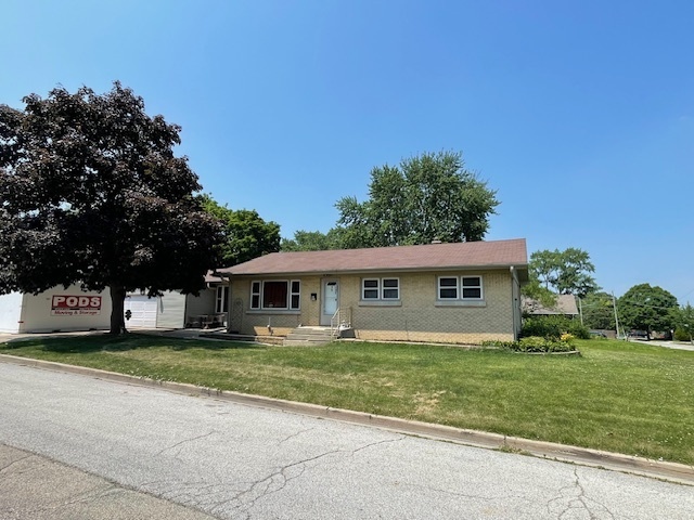 Property Photo:  826 Kenmore Avenue  IL 60505 