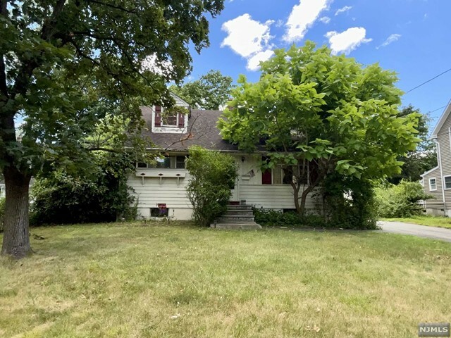 Property Photo: 725 Midwood Road NJ 07450