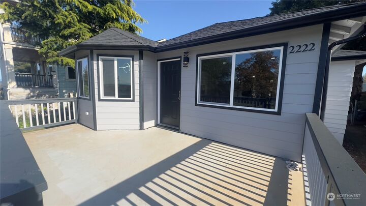 Property Photo:  2222 E 35th Street  WA 98404 