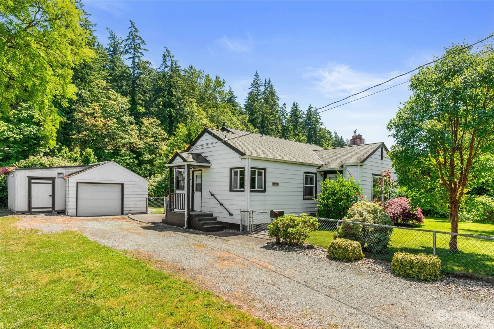 Property Photo: 1522 S 7th Street WA 98273