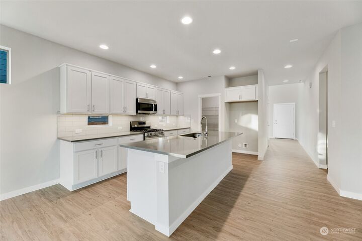 Property Photo: 1514 Maas Court 43 WA 98321