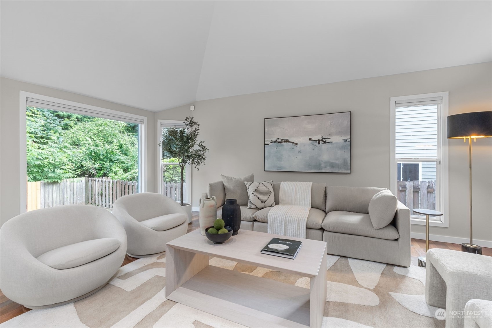 Property Photo: 3817 S 255th Place WA 98032