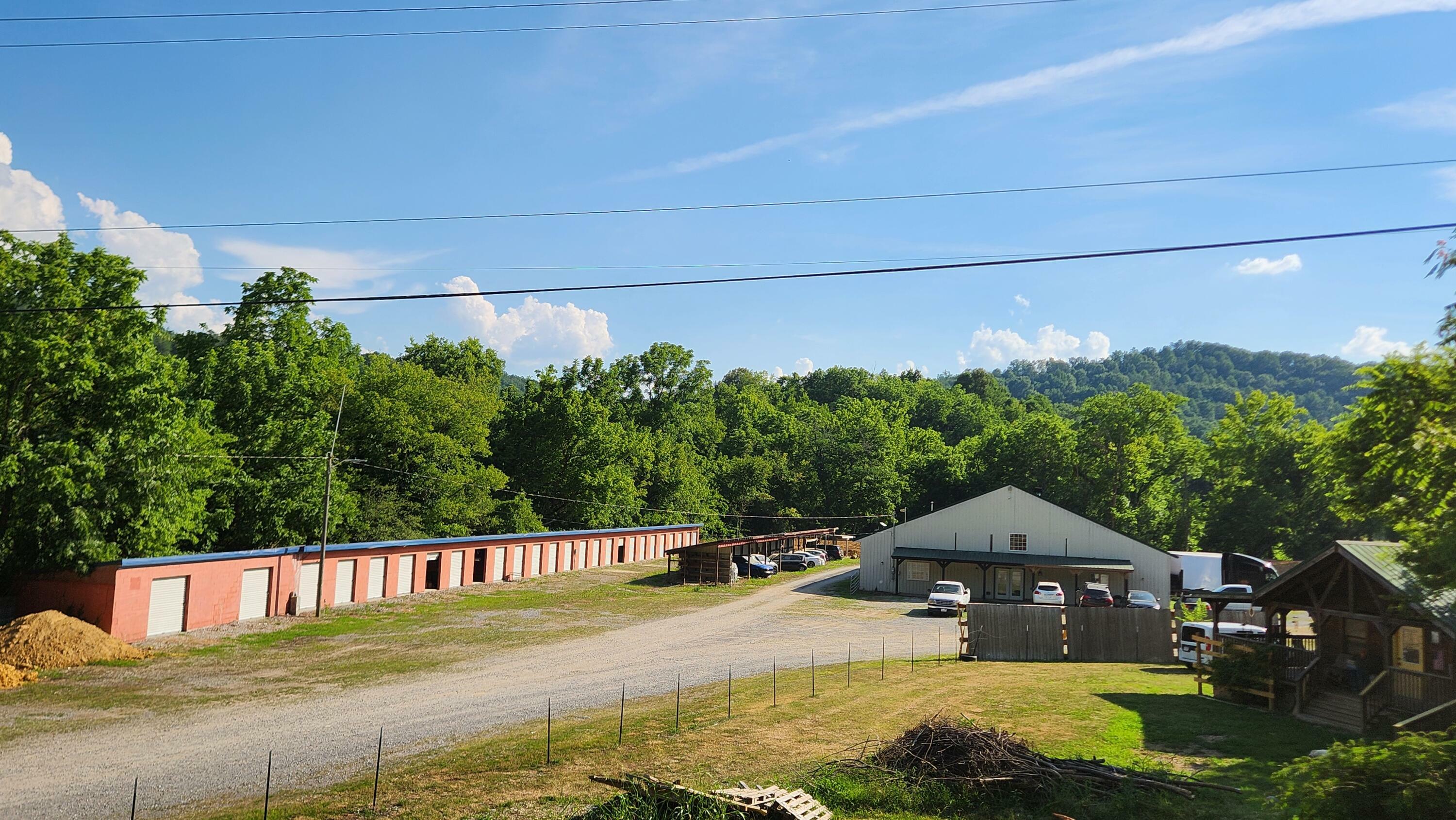 Property Photo:  2980 Jones Cove Road  TN 37876 