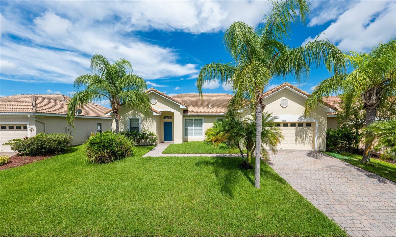 Property Photo:  4028 Navigator Way  FL 34746 