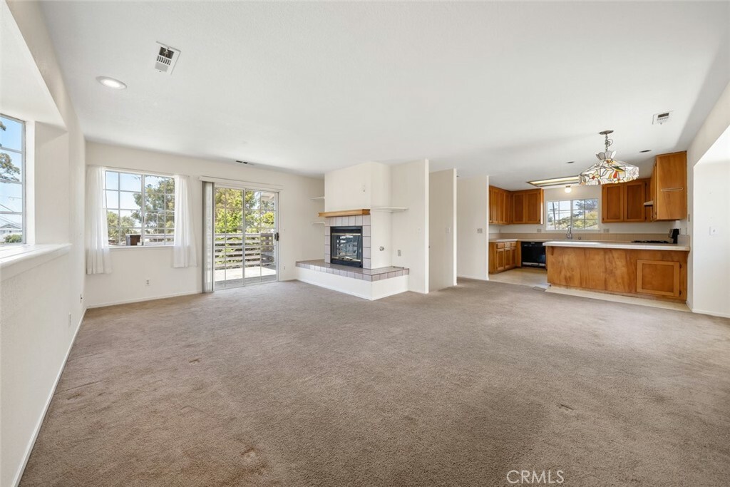 Property Photo:  1820 Fearn Avenue  CA 93402 