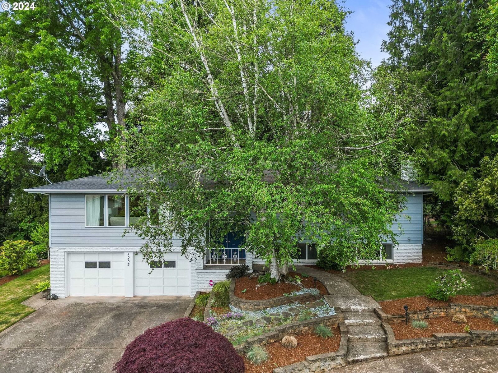 Property Photo: 4583 20th Ct OR 97302
