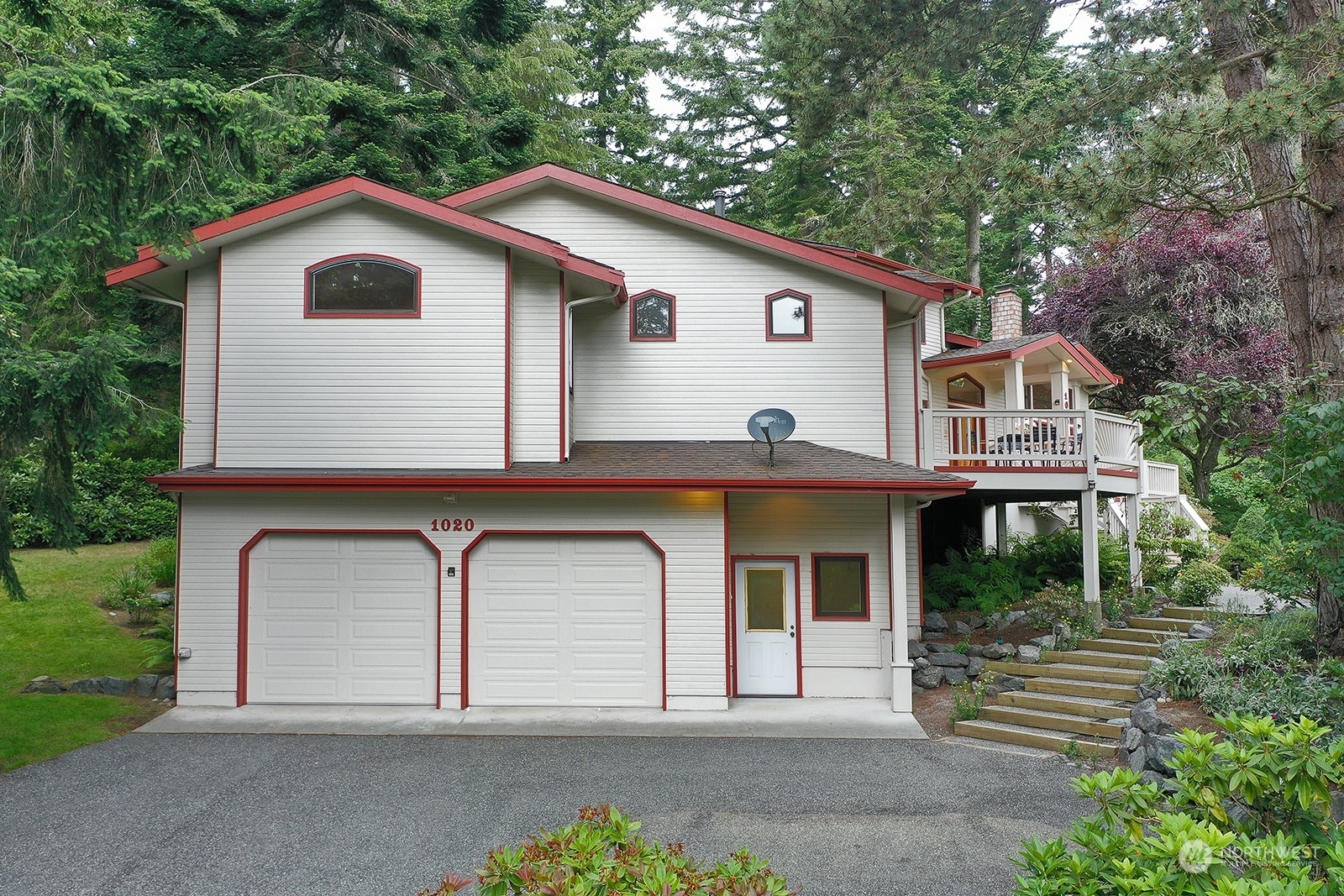 Property Photo:  1020 Honeymoon Lake Drive  WA 98253 