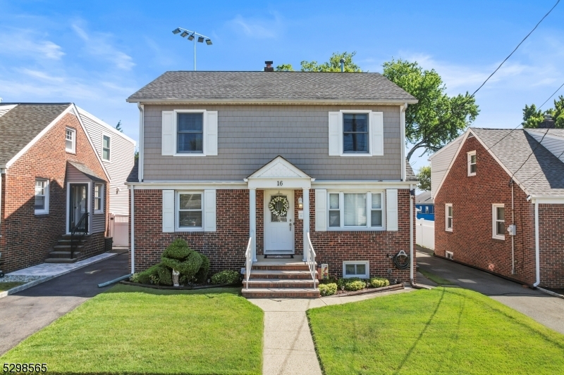 Property Photo: 16 Stratford Pl NJ 07031