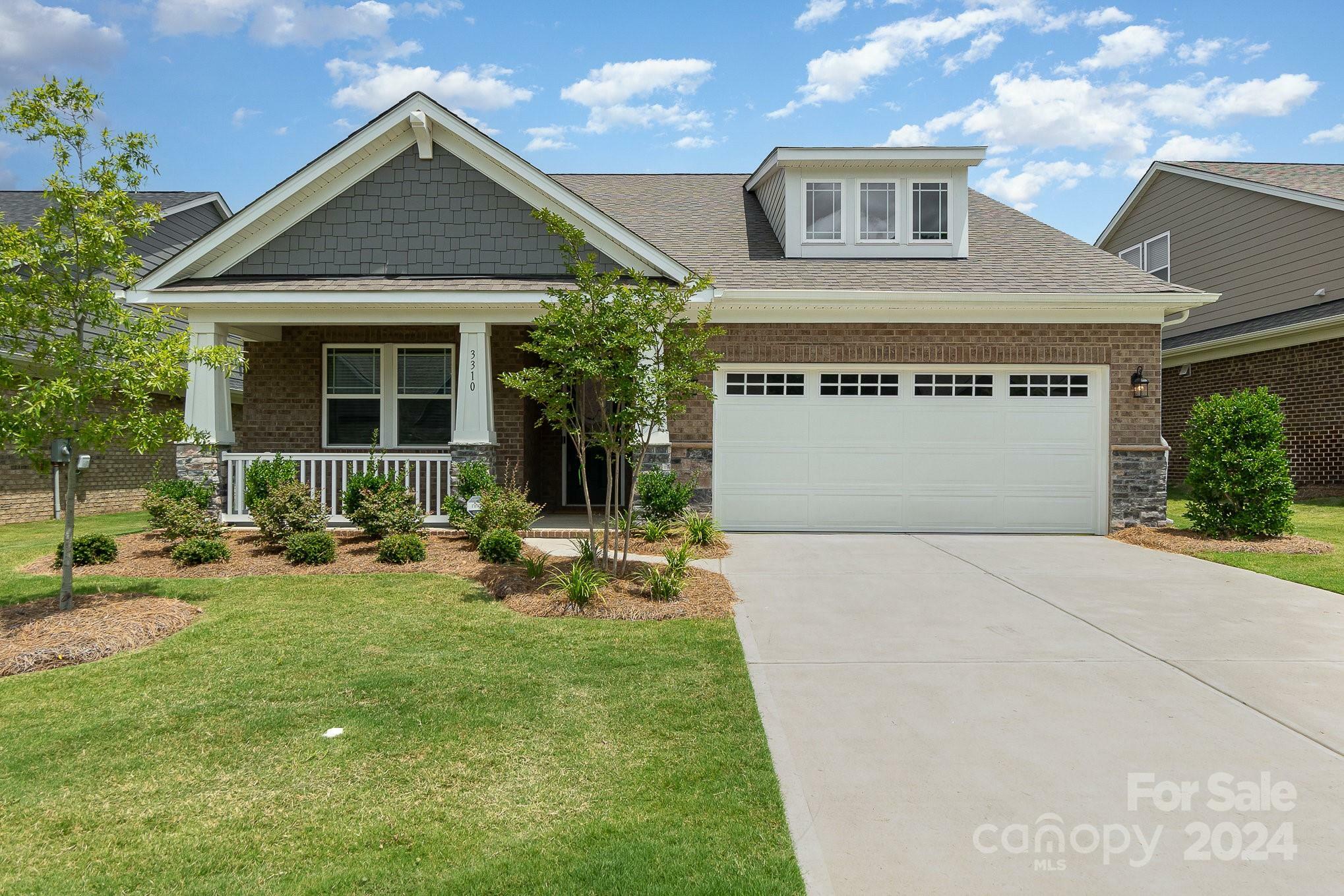 Property Photo:  3310 Marchers Trace Drive  NC 28227 