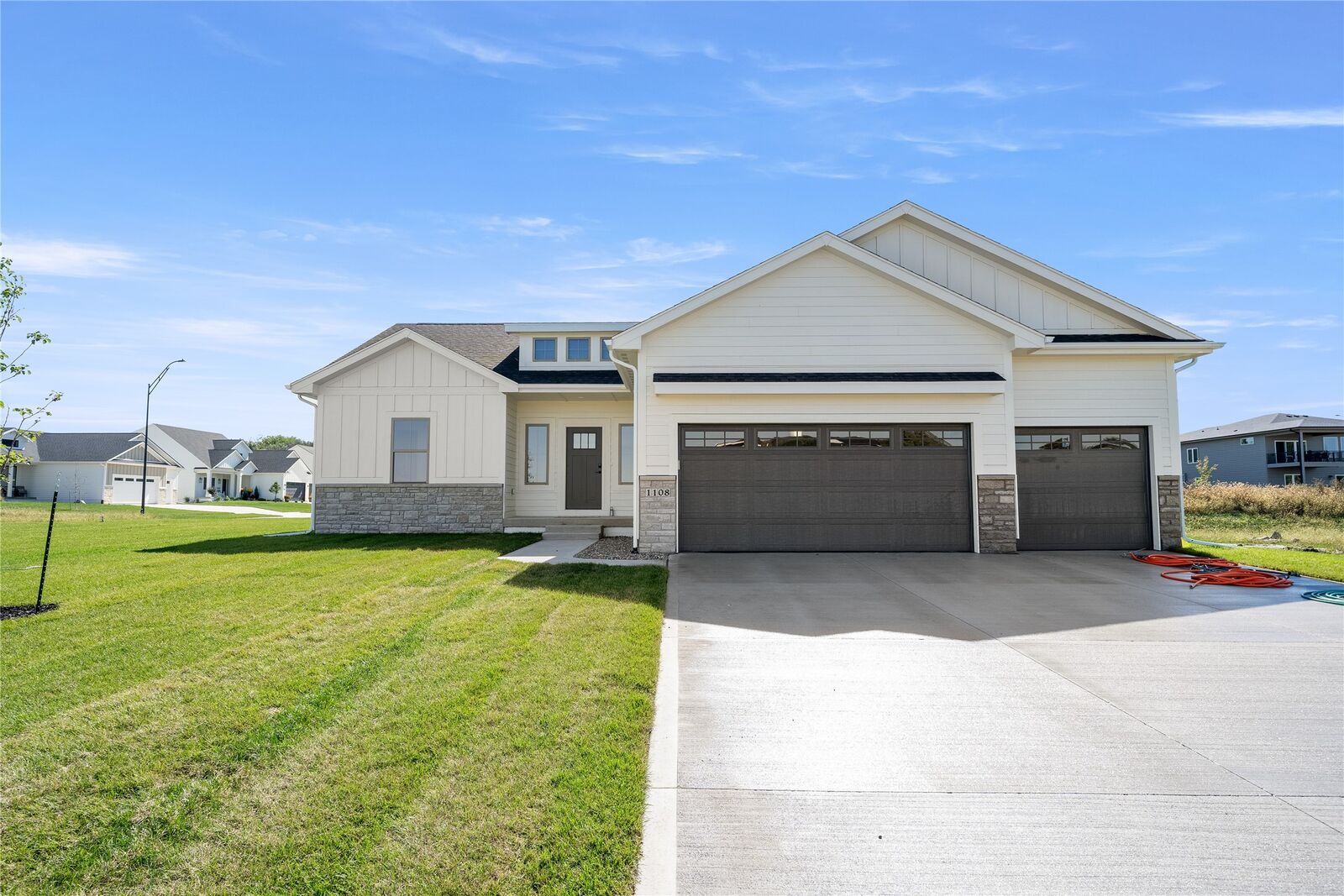 Property Photo: 1108 NW 31st Street IA 50111