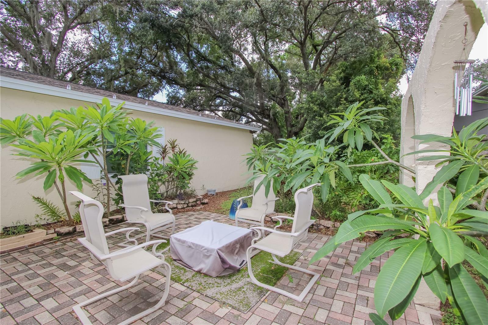 Property Photo:  3701 Casaba Loop  FL 33596 