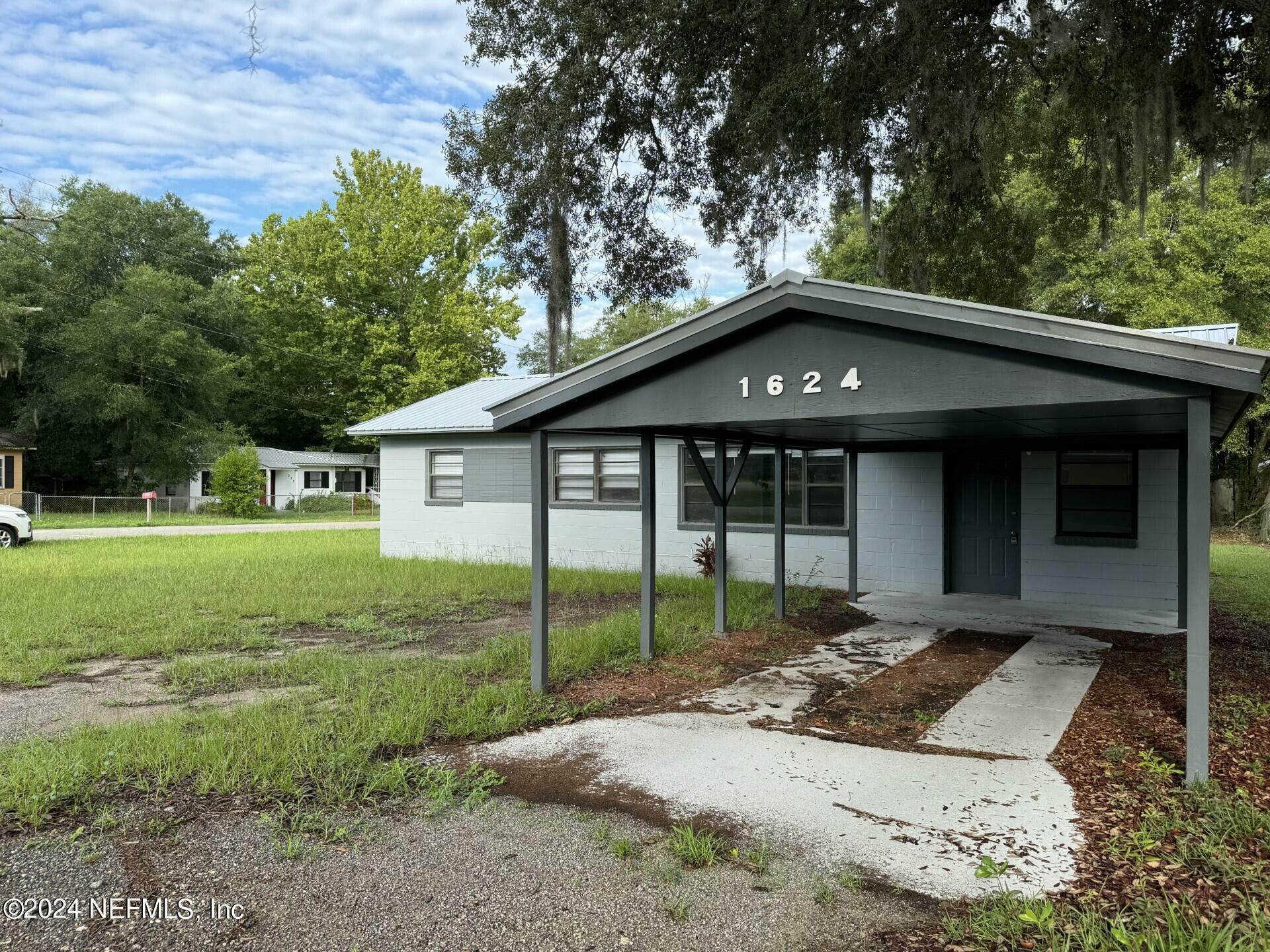 Property Photo:  1624 Roselle Avenue  FL 32177 