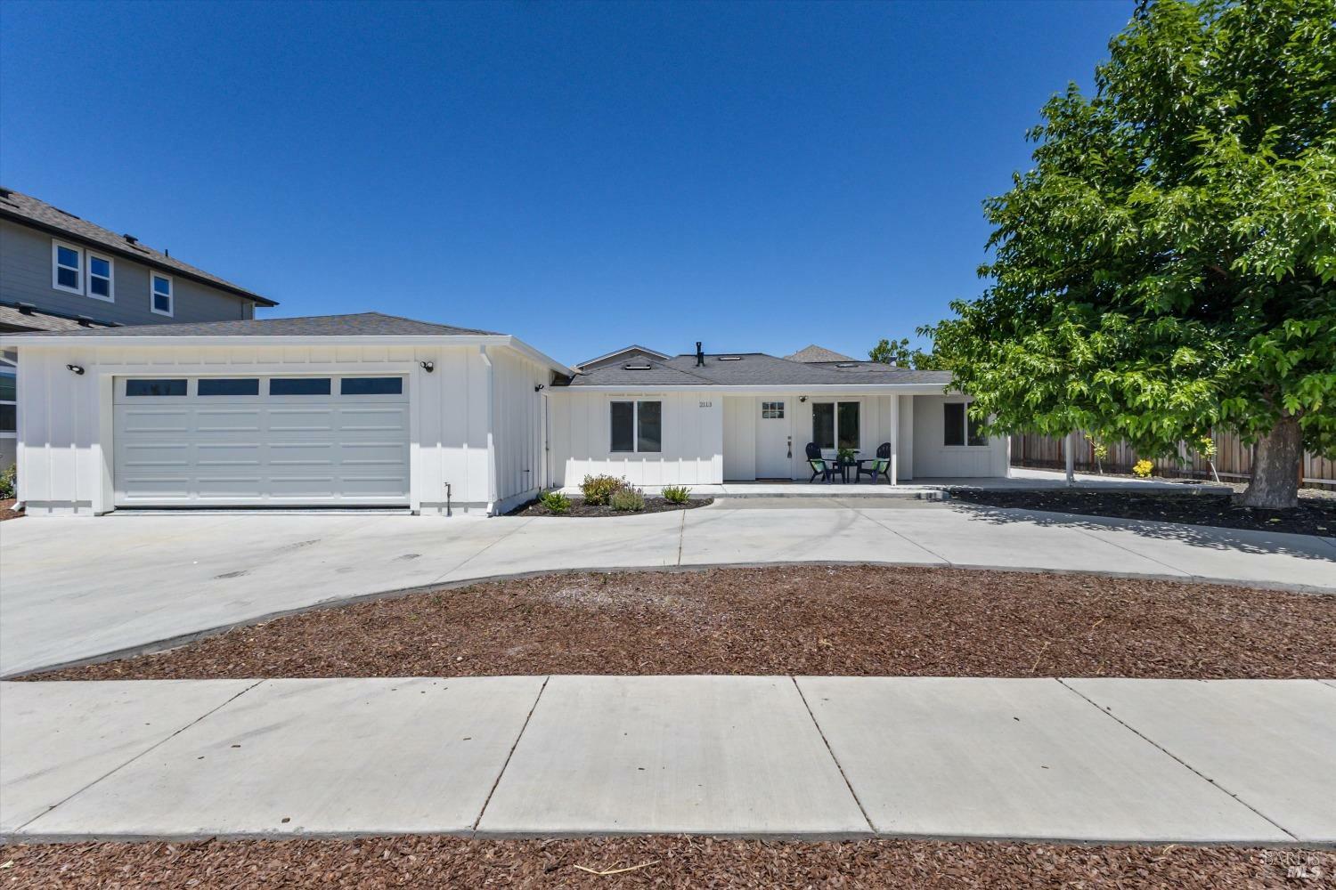 Property Photo:  2113 Dennis Lane  CA 95407 