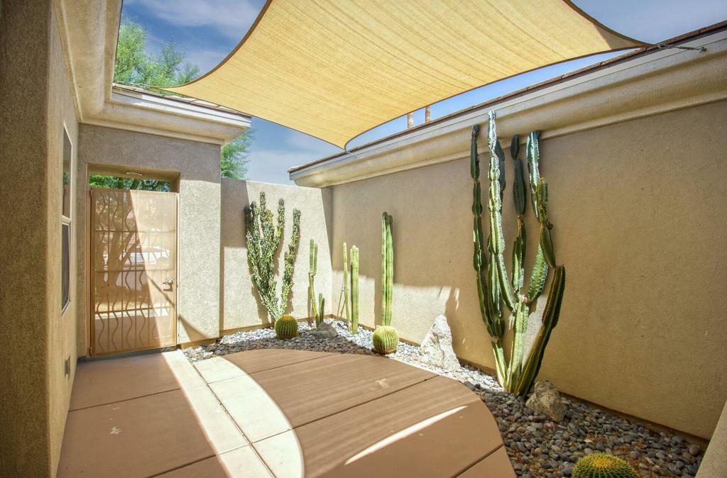 Property Photo:  28 Calle Lantana  CA 92260 