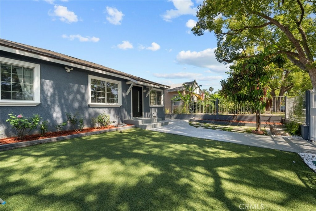 Property Photo:  7007 Murietta Avenue  CA 91405 