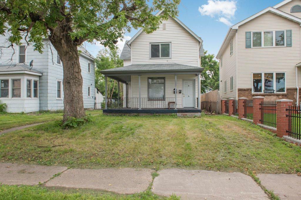 Property Photo:  2215 N 3rd Street  MN 55411 