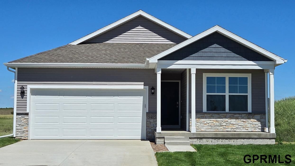 Property Photo:  11922 S 116th Street  NE 68046 