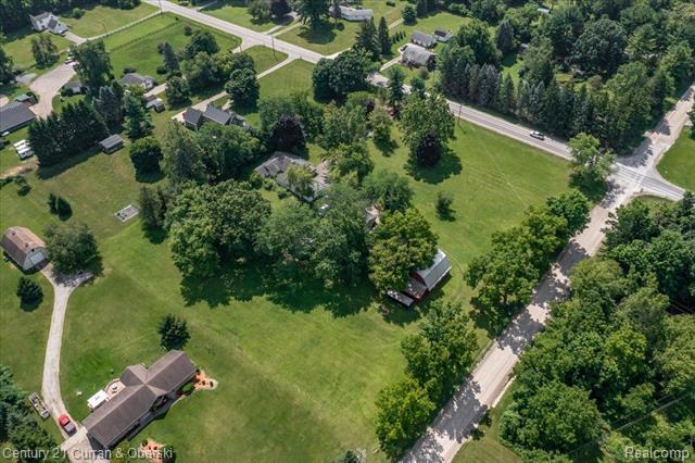 Property Photo: 5065 7 Mile Road MI 48178