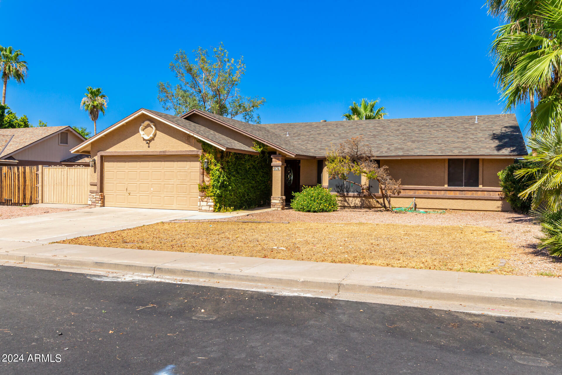 Property Photo:  932 N 58th Street  AZ 85205 