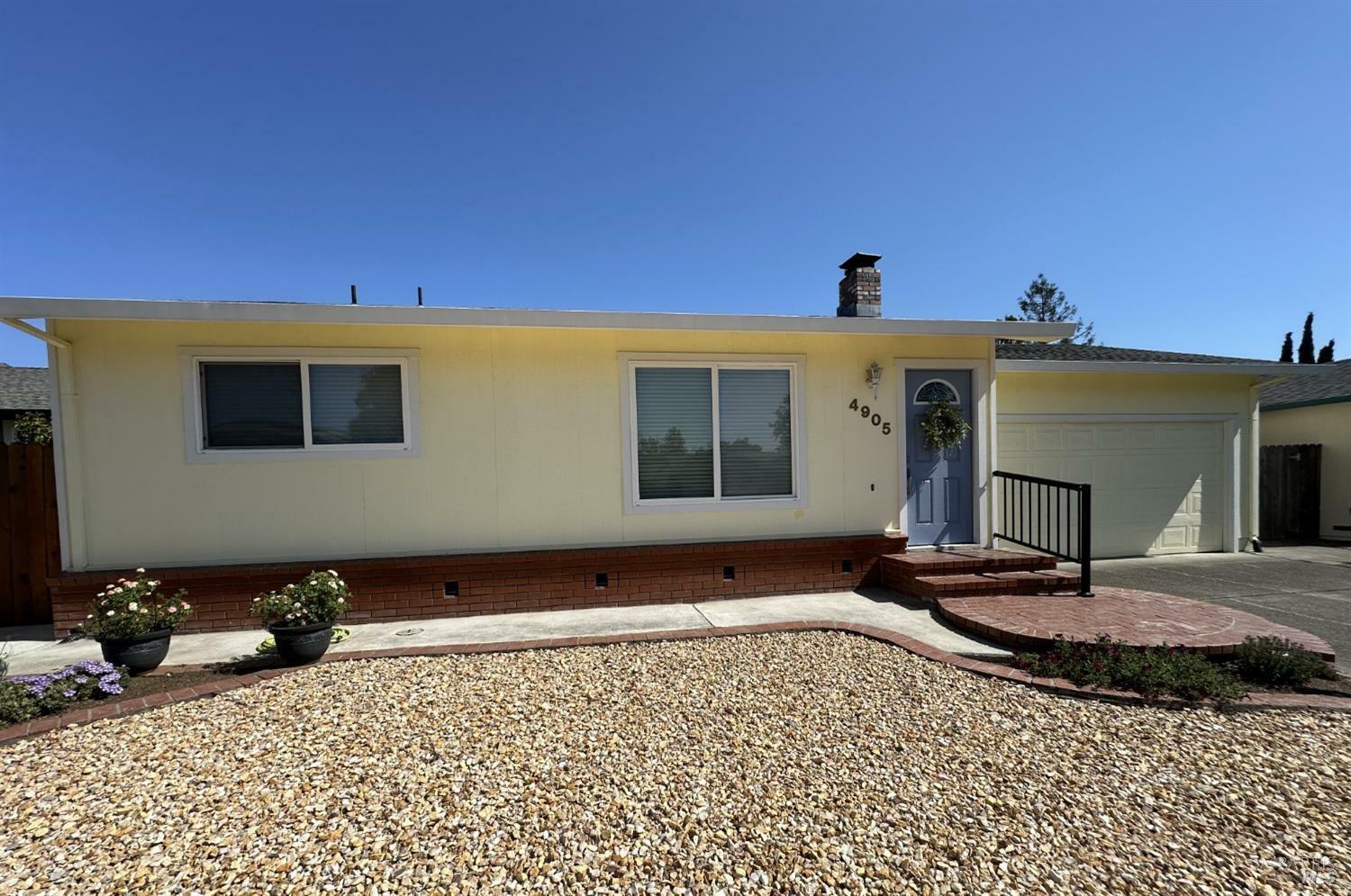 Property Photo:  4905 Everglade Drive  CA 95409 