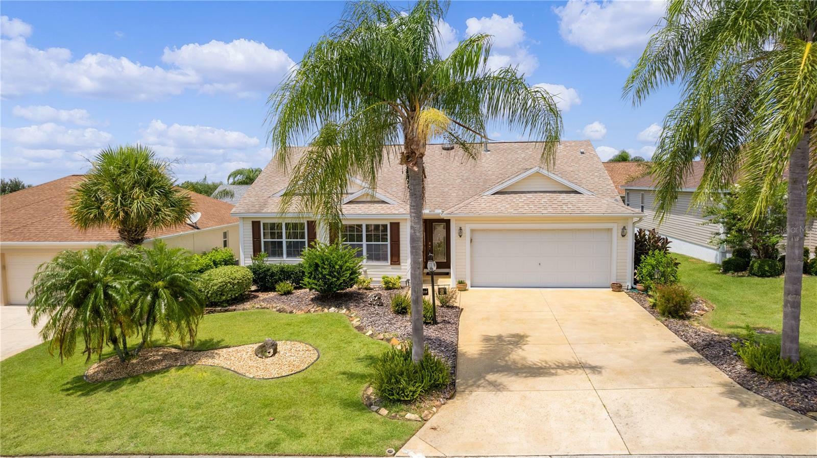 Property Photo:  809 Le Carpe Lane  FL 32162 