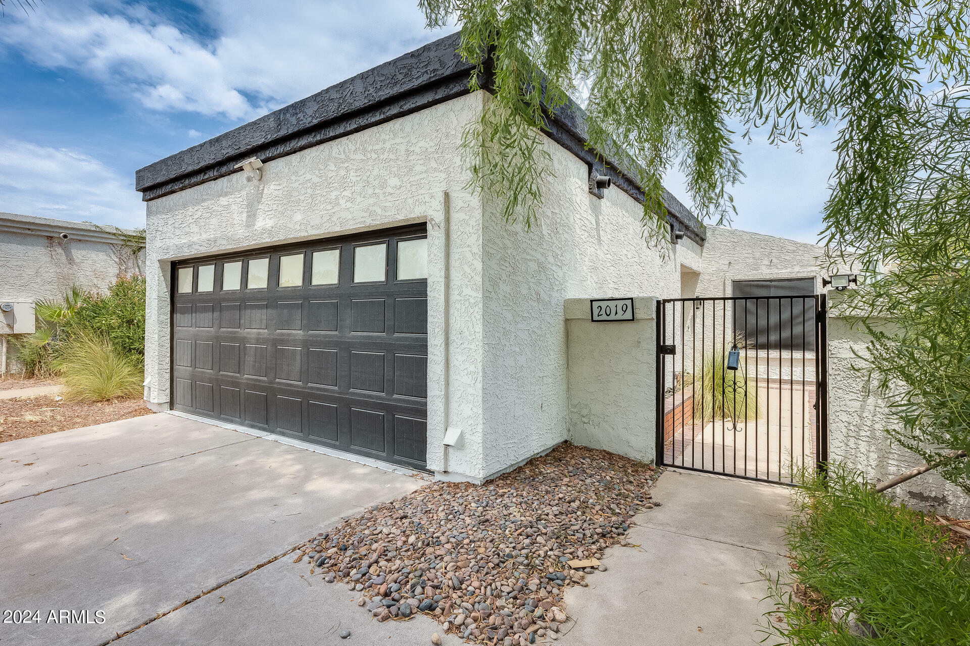 Property Photo:  2019 N Villas Lane  AZ 85224 