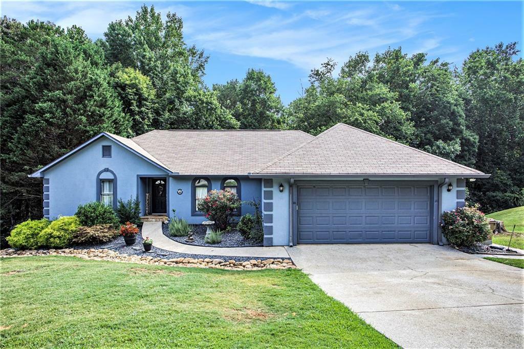 Property Photo: 4522 Nohl Ridge Lane GA 30542