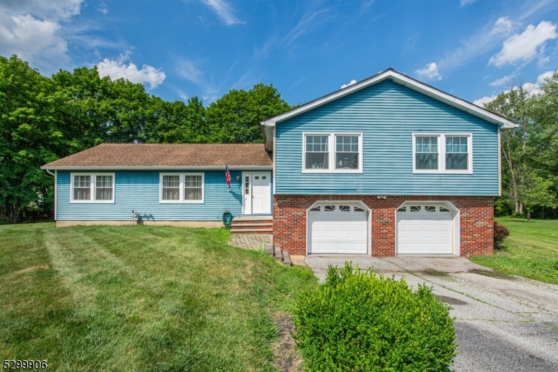 Property Photo: 16 Willow Grove Ct NJ 07439