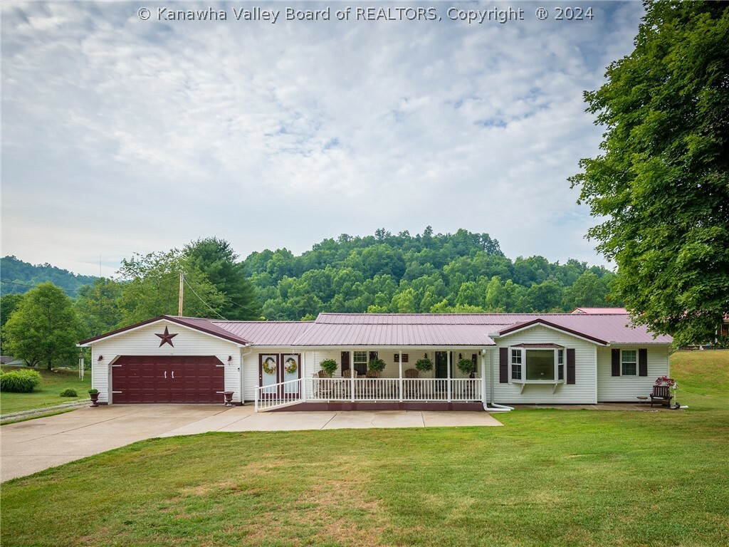 Property Photo:  1532 Heizer Creek Road  WV 25159 