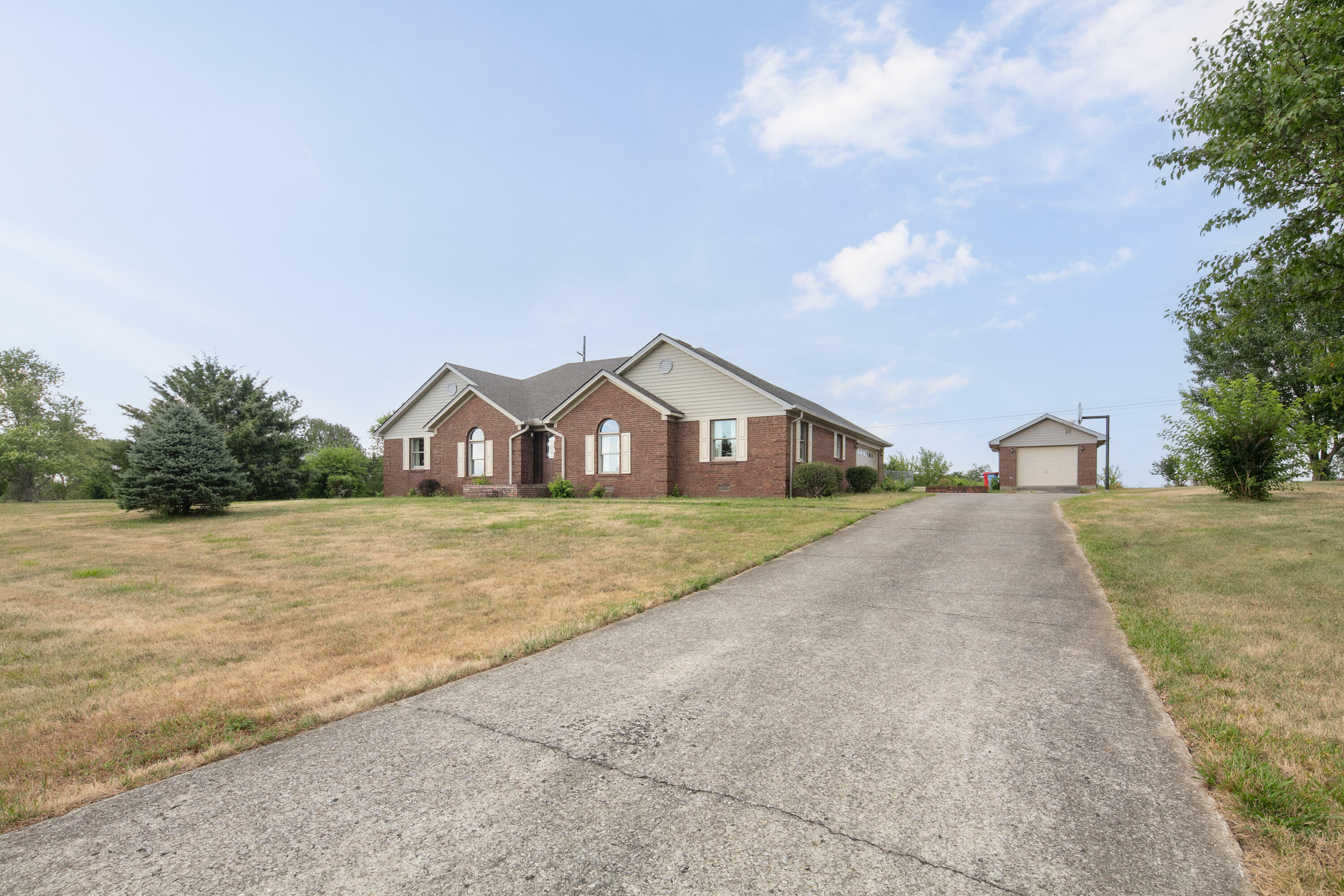 Property Photo: 103 Deer Creek Drive KY 40475