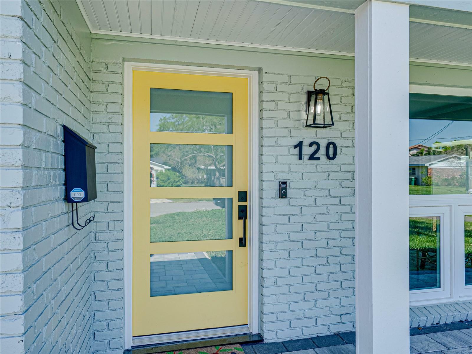 Property Photo:  120 Chesapeake Avenue  FL 33606 