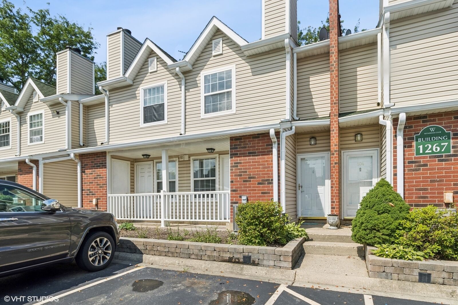 Property Photo:  1267 Wyndham Lane 105  IL 60074 