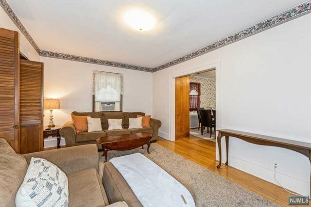 Property Photo:  2 South Stoughton Place  NJ 07621 