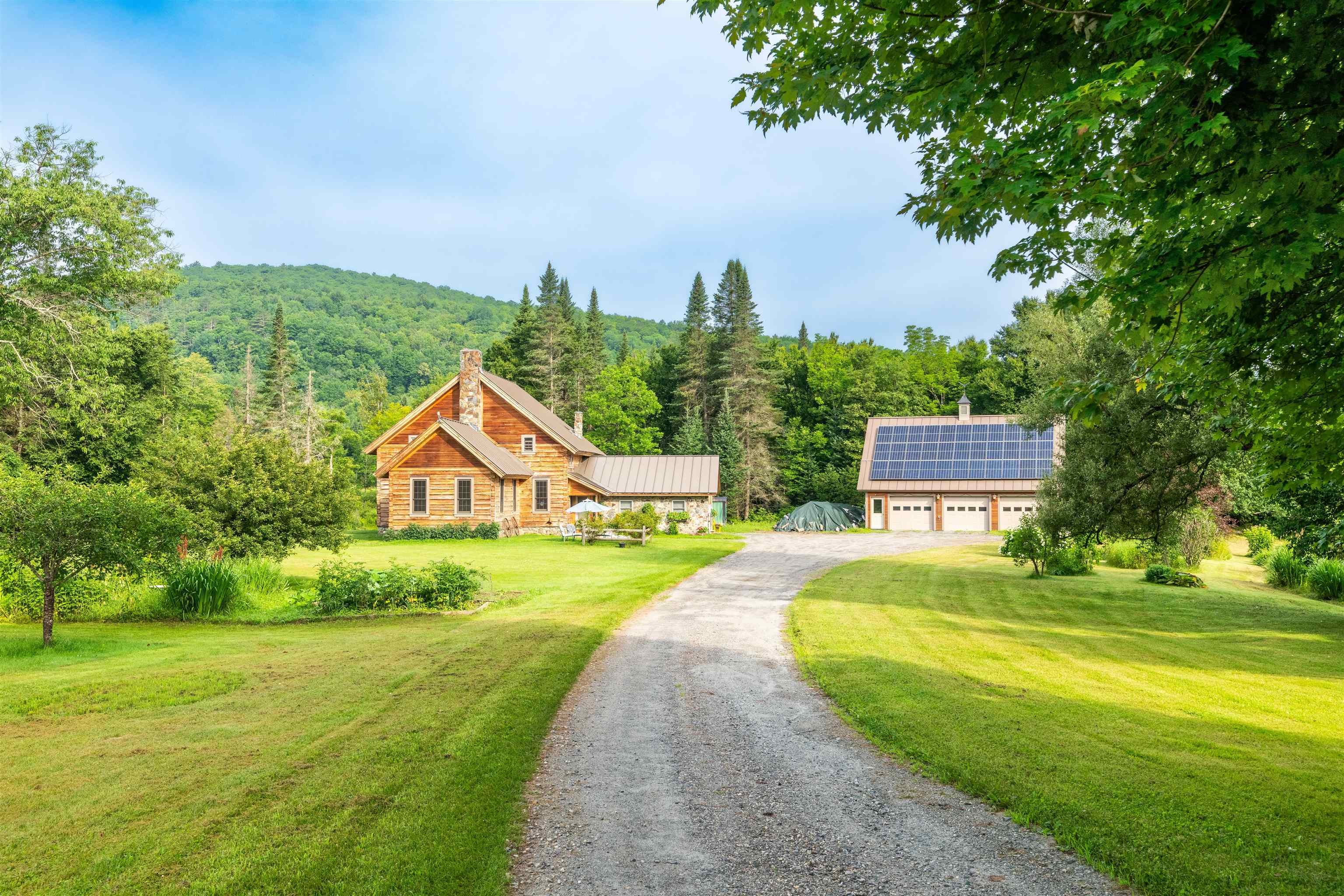 Property Photo:  4450 Duck Pond Road  VT 05819 